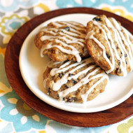 gluten free vegan glazed oatmeal raisin cookies