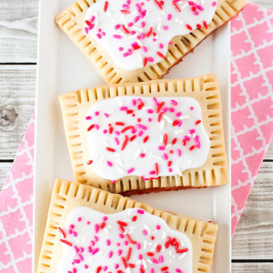 gluten free vegan pop tarts. adorable!