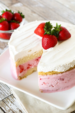 gluten free vegan strawberry ice cream cake - Sarah Bakes Gluten Free